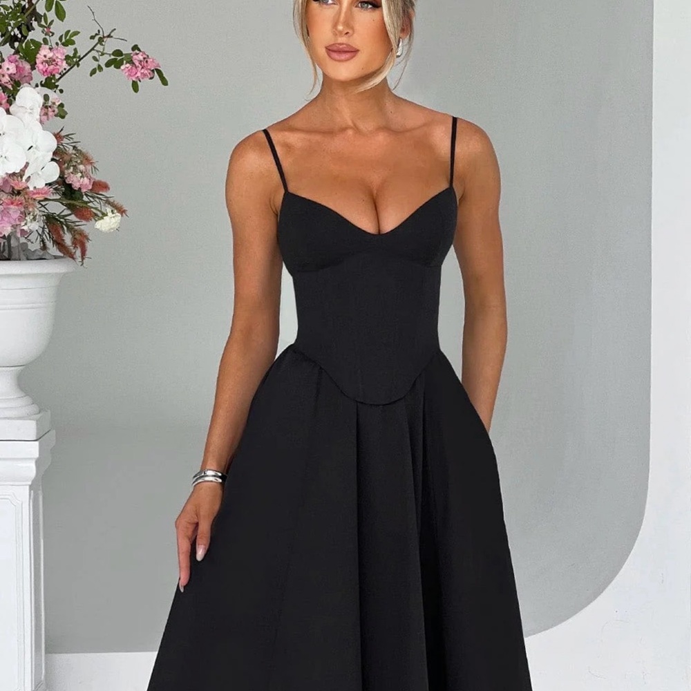 Elegant Black Spaghetti Strap Dress